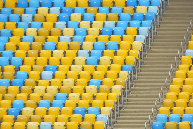 对她是否能 对她是否能